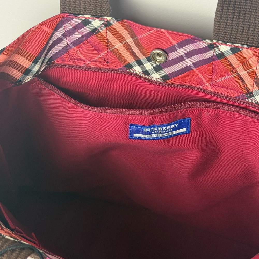 Burberry red and Brown Plaid coated canvas bag - Picture 8 of 9